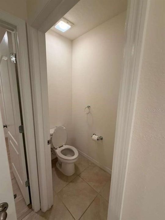 For Sale: $400,000 (4 beds, 2 baths, 1846 Square Feet)