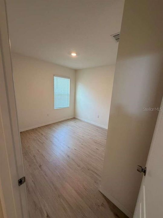 For Sale: $400,000 (4 beds, 2 baths, 1846 Square Feet)