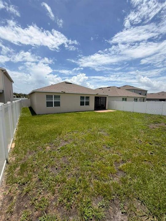 For Sale: $400,000 (4 beds, 2 baths, 1846 Square Feet)