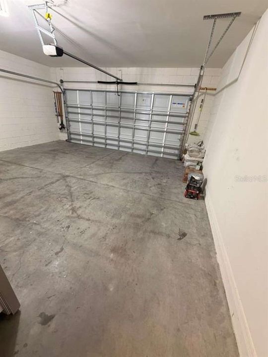 For Sale: $400,000 (4 beds, 2 baths, 1846 Square Feet)
