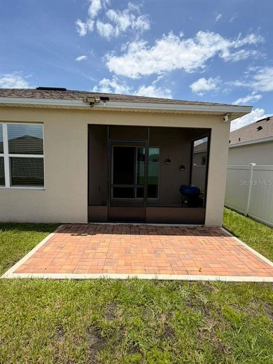 For Sale: $400,000 (4 beds, 2 baths, 1846 Square Feet)