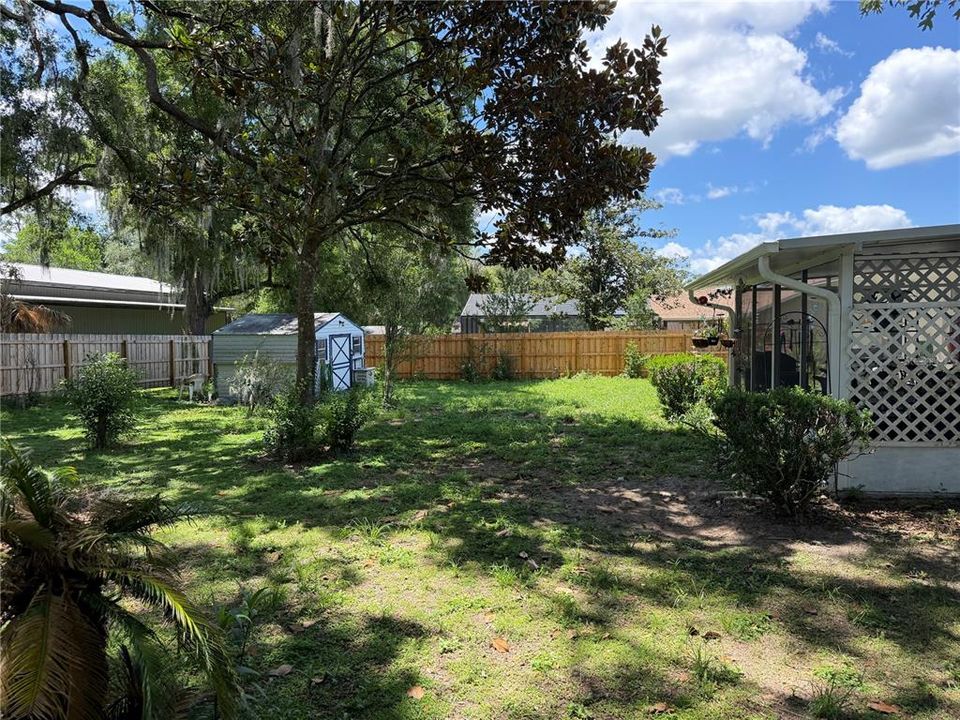 For Sale: $250,000 (3 beds, 2 baths, 1406 Square Feet)
