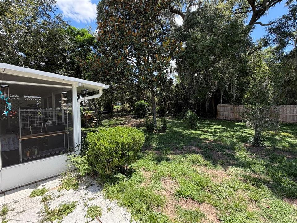 For Sale: $250,000 (3 beds, 2 baths, 1406 Square Feet)