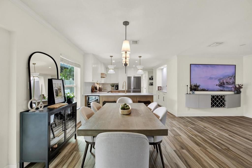 For Sale: $750,000 (3 beds, 3 baths, 1916 Square Feet)
