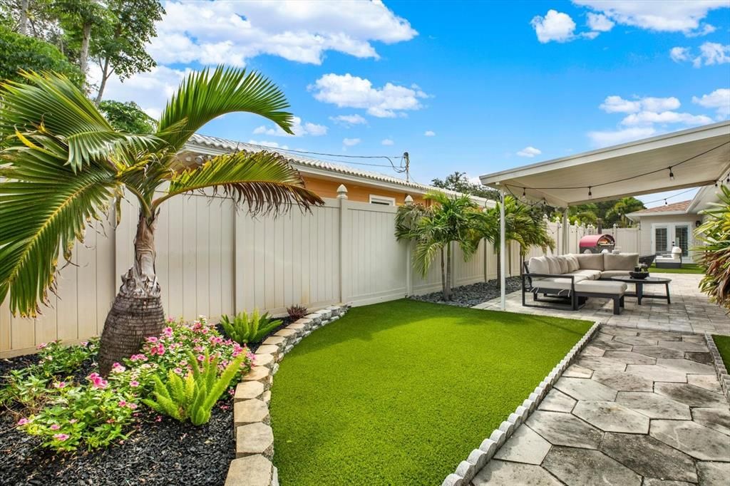 For Sale: $750,000 (3 beds, 3 baths, 1916 Square Feet)