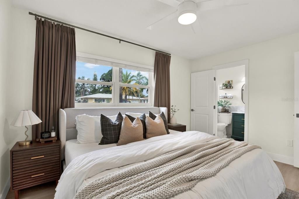 For Sale: $750,000 (3 beds, 3 baths, 1916 Square Feet)