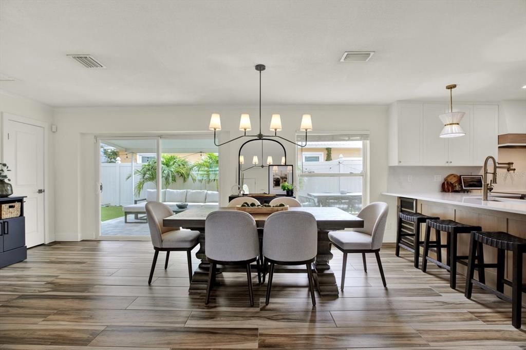 For Sale: $750,000 (3 beds, 3 baths, 1916 Square Feet)