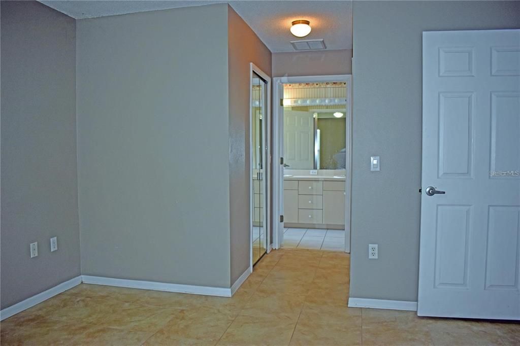 For Rent: $2,200 (3 beds, 2 baths, 1688 Square Feet)
