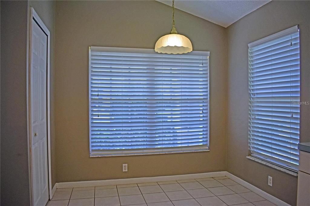 For Rent: $2,200 (3 beds, 2 baths, 1688 Square Feet)