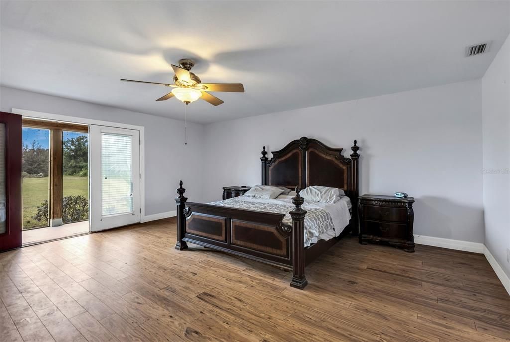 For Sale: $650,000 (4 beds, 3 baths, 3467 Square Feet)