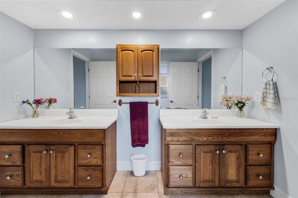 For Sale: $650,000 (4 beds, 3 baths, 3467 Square Feet)