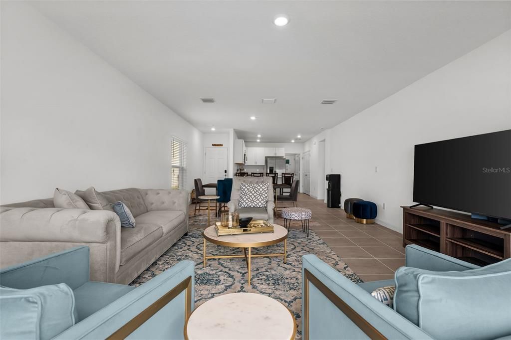 For Sale: $334,999 (3 beds, 2 baths, 1432 Square Feet)