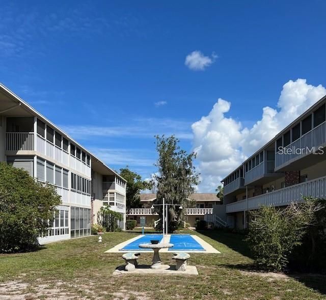 For Rent: $1,625 (2 beds, 2 baths, 964 Square Feet)