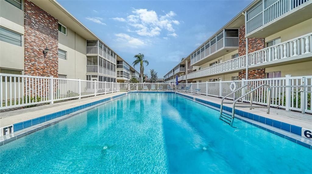 For Rent: $1,625 (2 beds, 2 baths, 964 Square Feet)