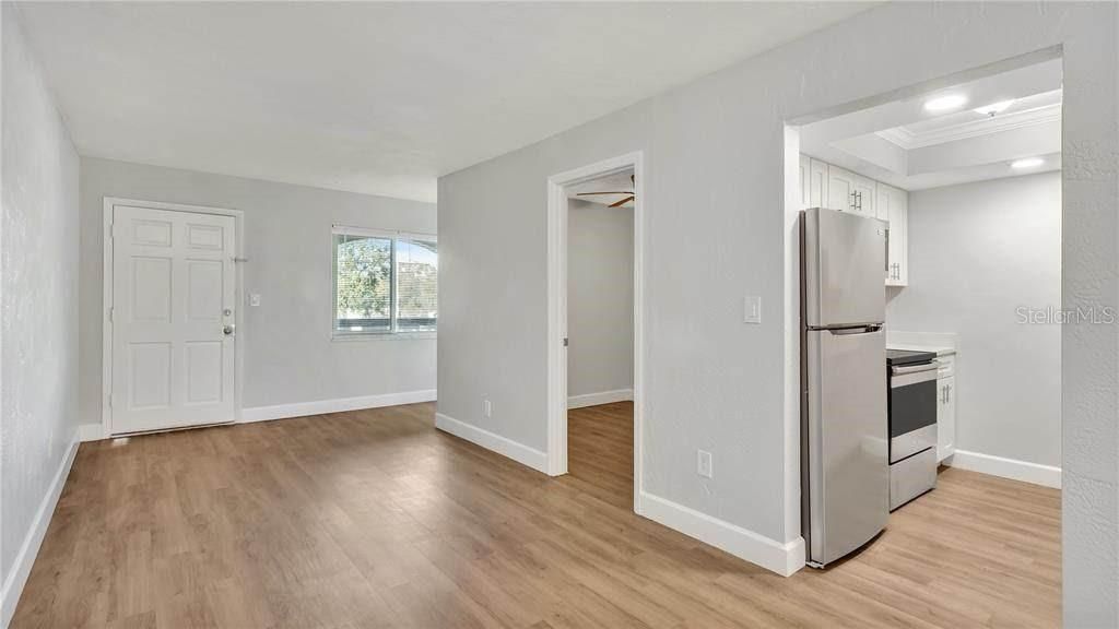 For Rent: $1,650 (2 beds, 1 baths, 1000 Square Feet)