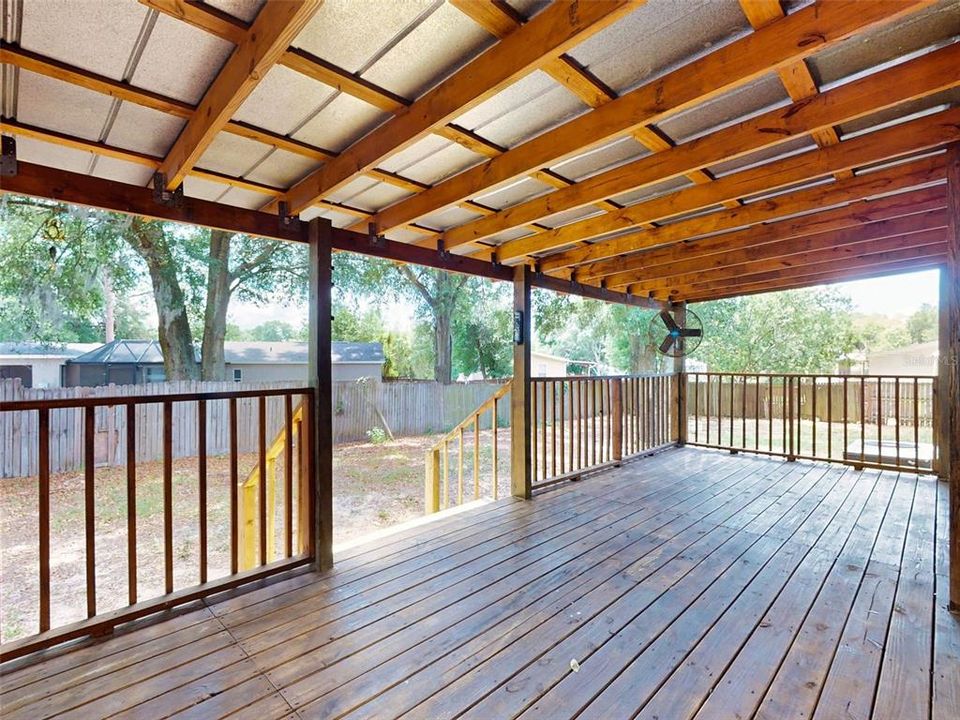На продажу: $228,900 (4 спален, 2 ванн, 2356 Квадратных фут)
