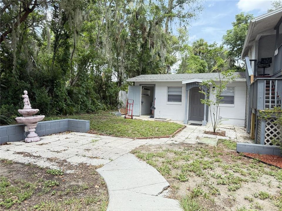 For Rent: $1,150 (1 beds, 1 baths, 450 Square Feet)