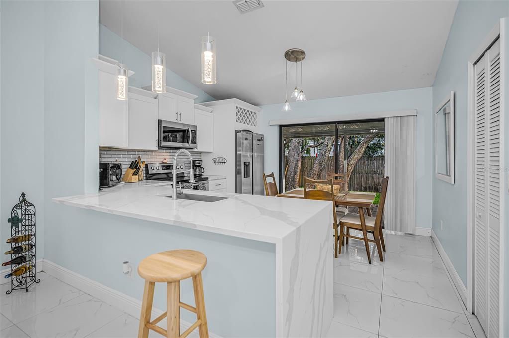 For Sale: $309,900 (3 beds, 2 baths, 1277 Square Feet)
