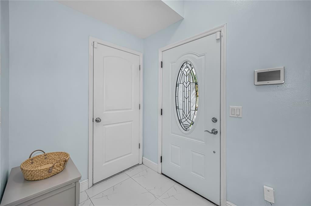 For Sale: $309,900 (3 beds, 2 baths, 1277 Square Feet)