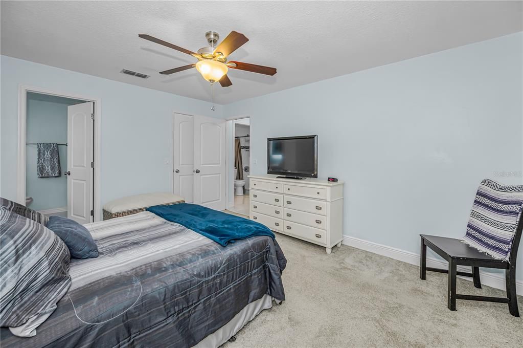 For Sale: $309,900 (3 beds, 2 baths, 1277 Square Feet)