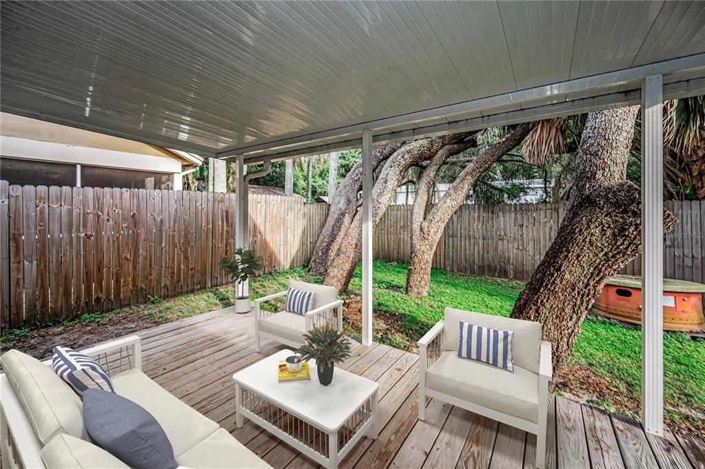 For Sale: $309,900 (3 beds, 2 baths, 1277 Square Feet)