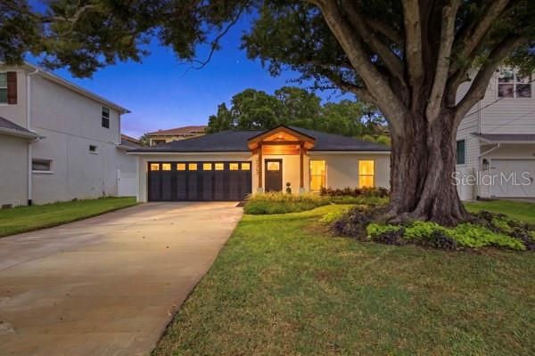 En Venta: $825,601 (4 camas, 2 baños, 1731 Pies cuadrados)