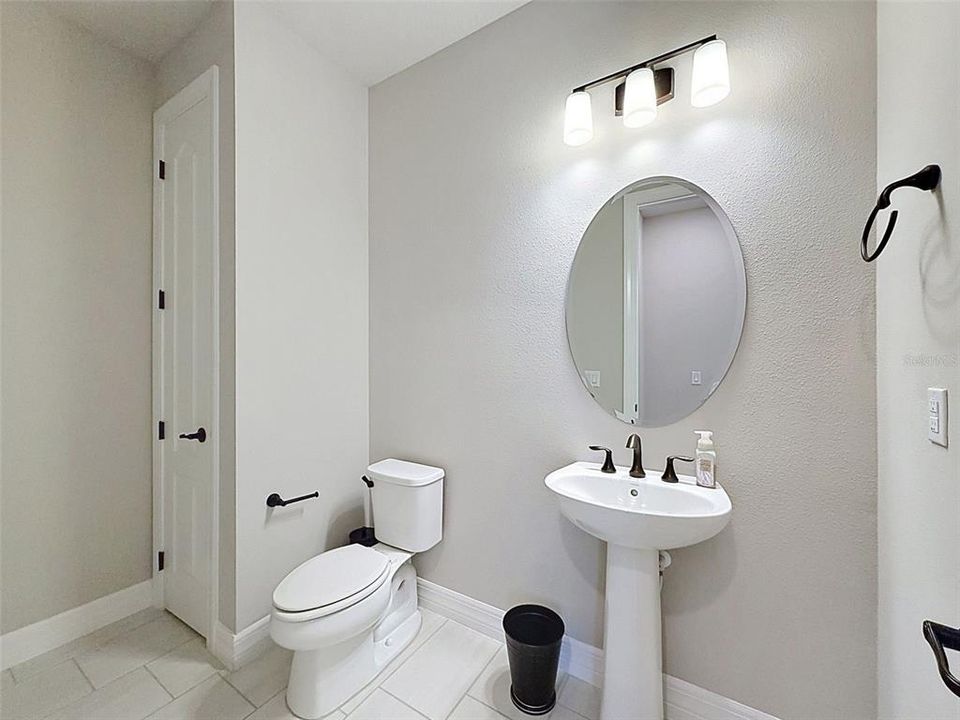 Activo con contrato: $535,000 (4 camas, 2 baños, 2658 Pies cuadrados)