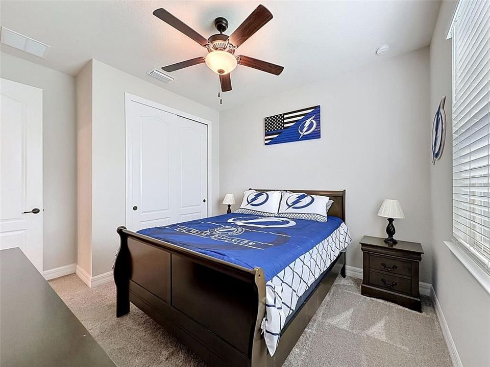 Activo con contrato: $535,000 (4 camas, 2 baños, 2658 Pies cuadrados)