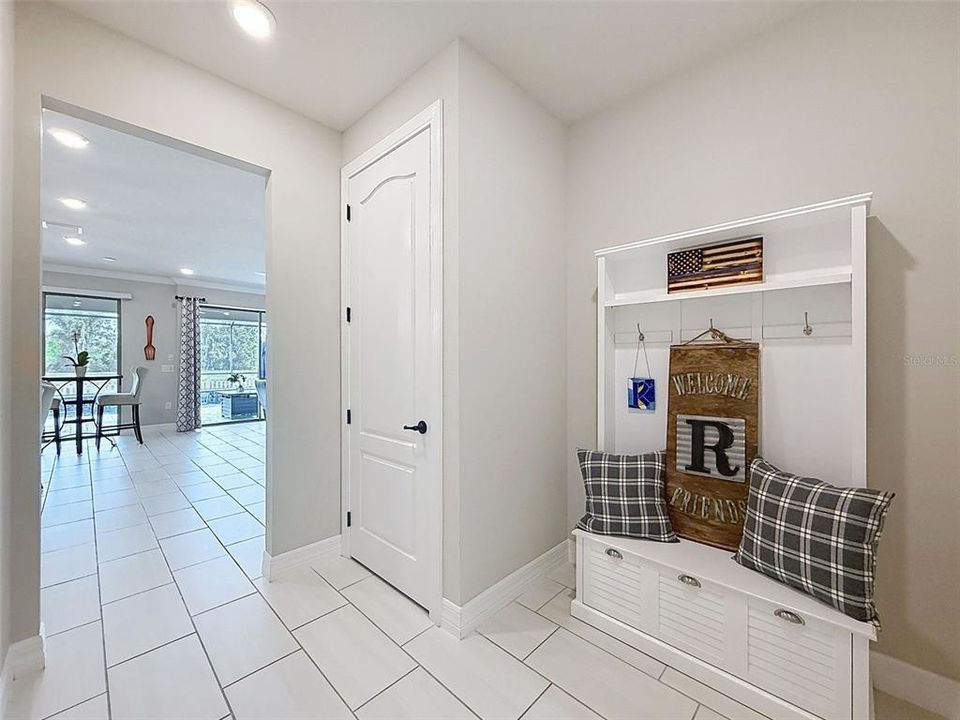 Activo con contrato: $535,000 (4 camas, 2 baños, 2658 Pies cuadrados)