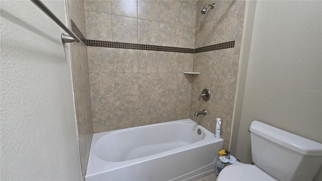 В аренду: $2,350 (4 спален, 2 ванн, 2162 Квадратных фут)
