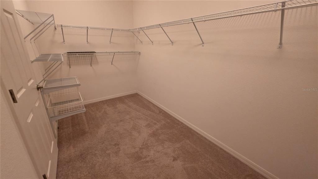 В аренду: $2,350 (4 спален, 2 ванн, 2162 Квадратных фут)