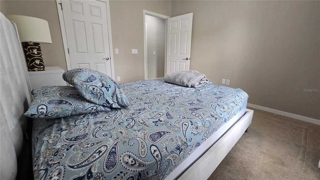 В аренду: $2,350 (4 спален, 2 ванн, 2162 Квадратных фут)