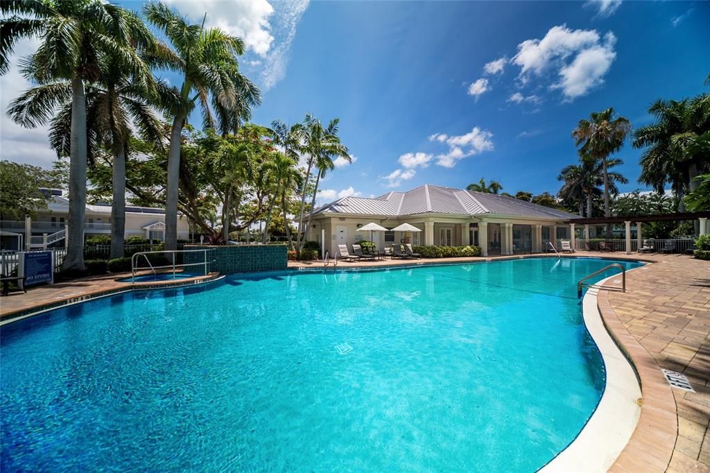 En Venta: $374,900 (2 camas, 2 baños, 1097 Pies cuadrados)