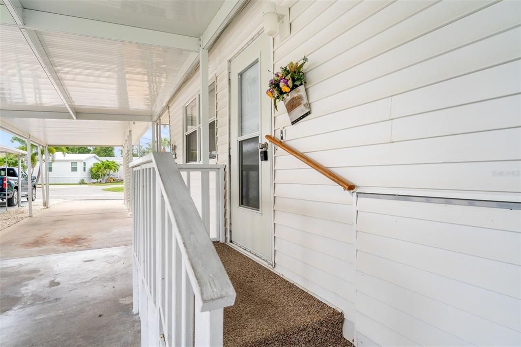 For Sale: $199,900 (2 beds, 1 baths, 767 Square Feet)