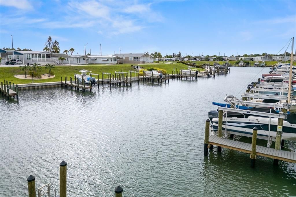 For Sale: $199,900 (2 beds, 1 baths, 767 Square Feet)