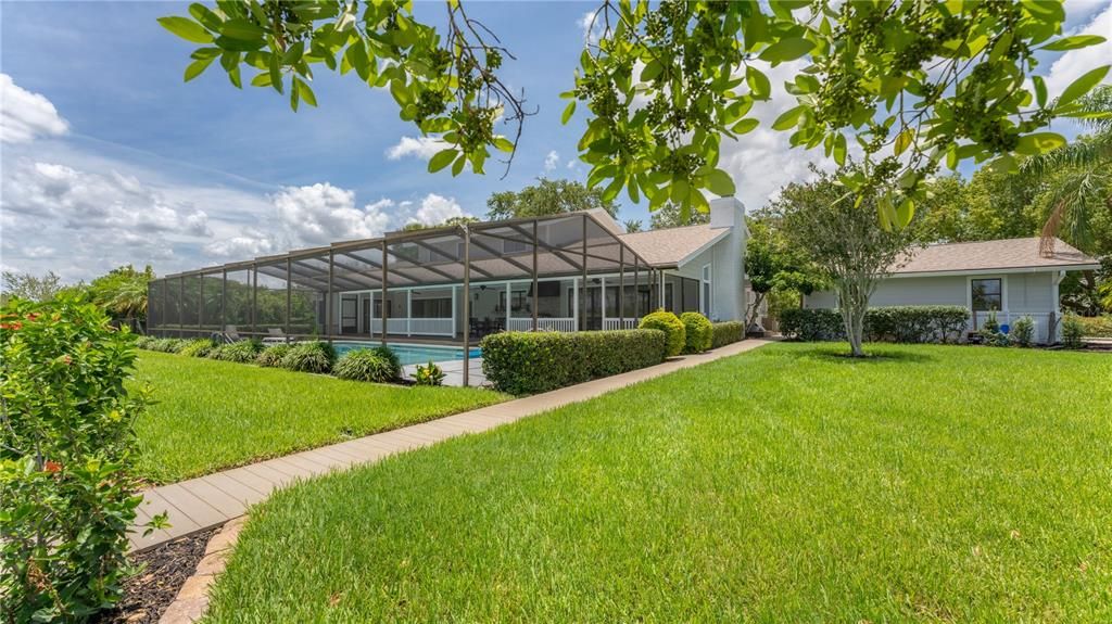 En Venta: $2,150,000 (5 camas, 4 baños, 4184 Pies cuadrados)
