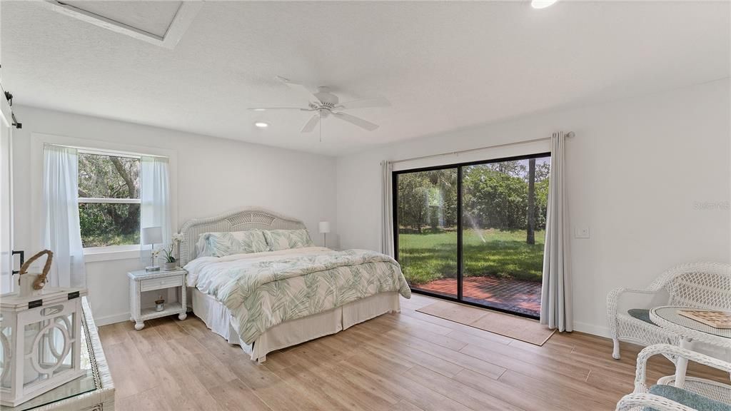 En Venta: $2,150,000 (5 camas, 4 baños, 4184 Pies cuadrados)