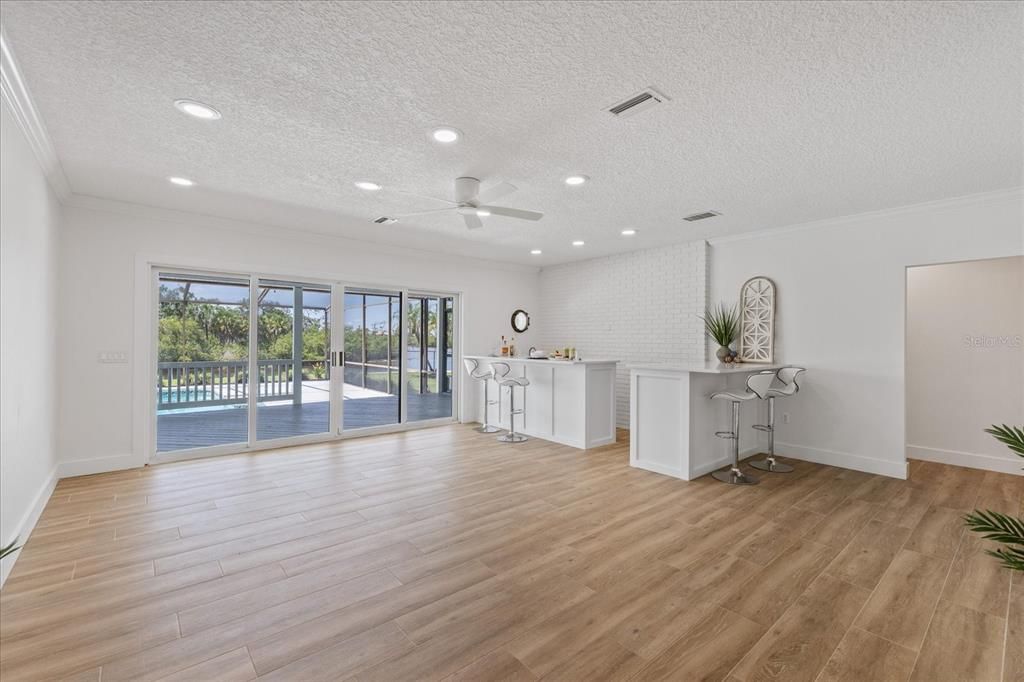 En Venta: $2,150,000 (5 camas, 4 baños, 4184 Pies cuadrados)