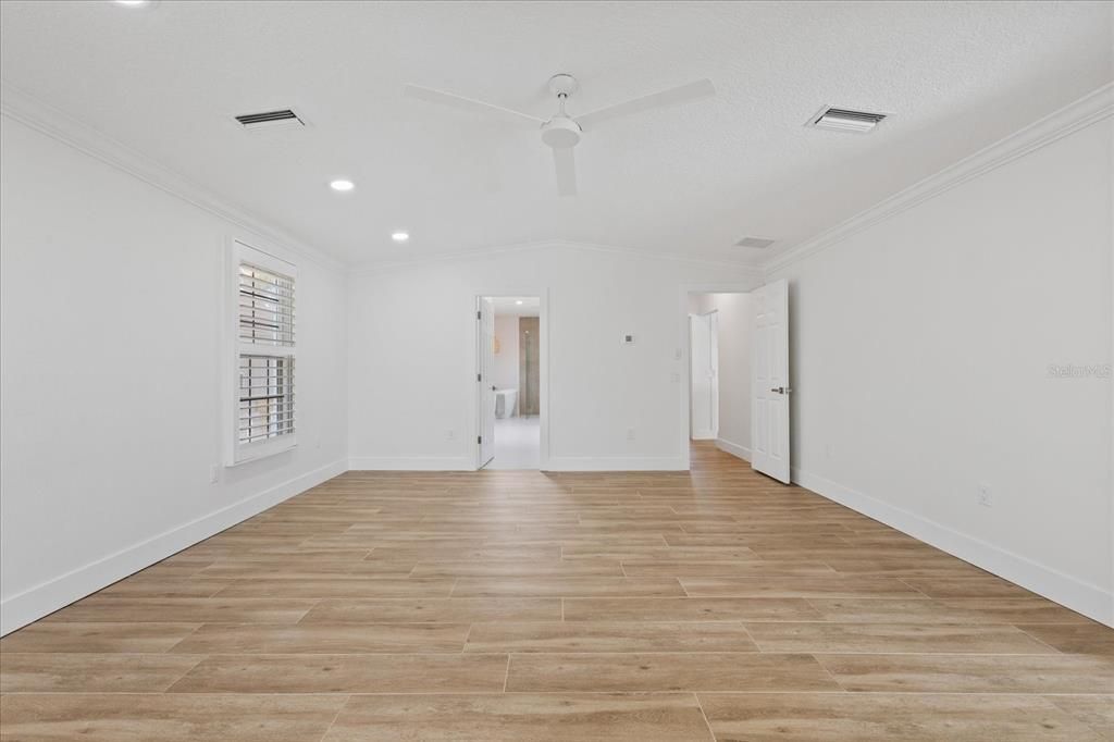 En Venta: $2,150,000 (5 camas, 4 baños, 4184 Pies cuadrados)