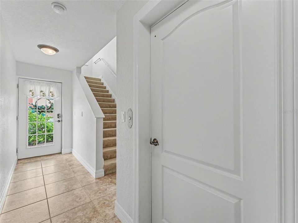 For Rent: $3,100 (3 beds, 3 baths, 2599 Square Feet)