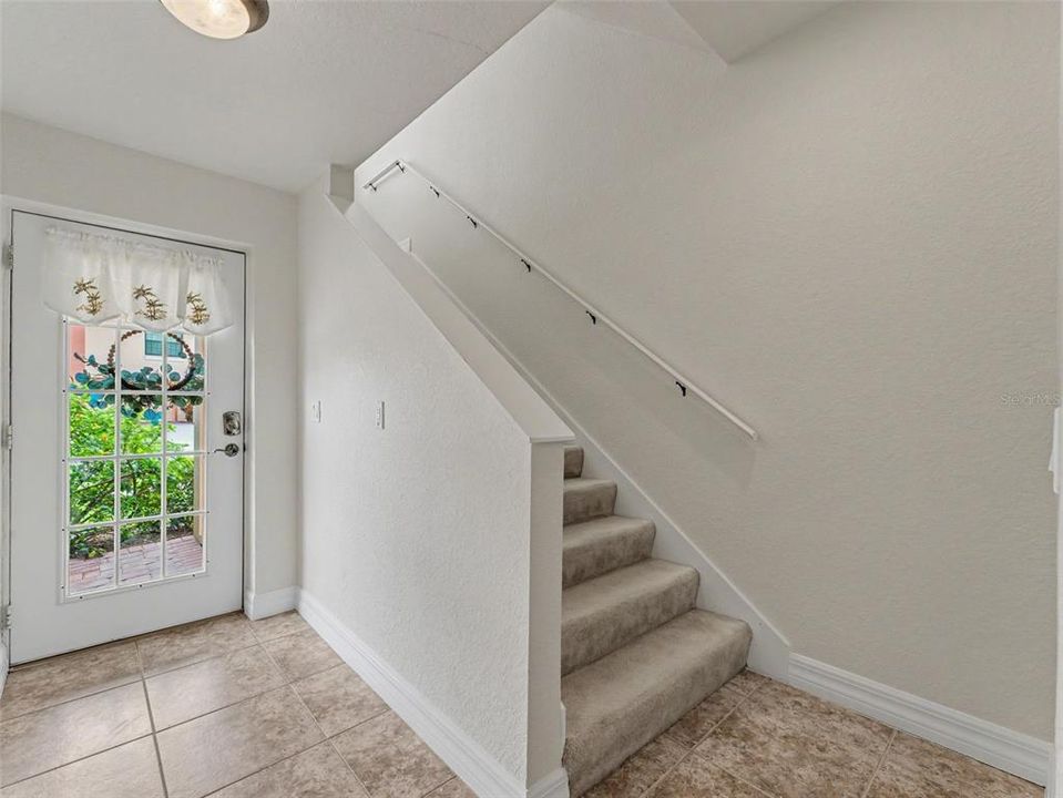 For Rent: $3,100 (3 beds, 3 baths, 2599 Square Feet)