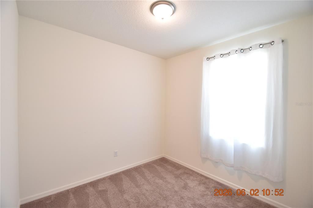 For Rent: $2,695 (4 beds, 2 baths, 1989 Square Feet)