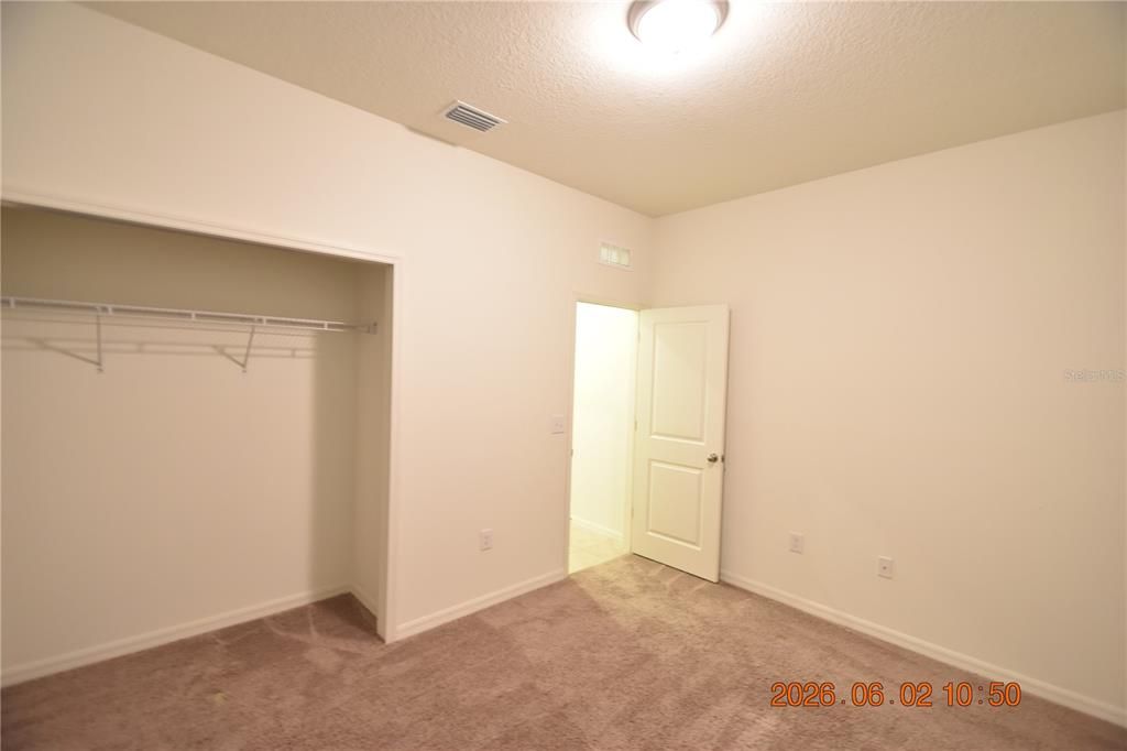 For Rent: $2,695 (4 beds, 2 baths, 1989 Square Feet)
