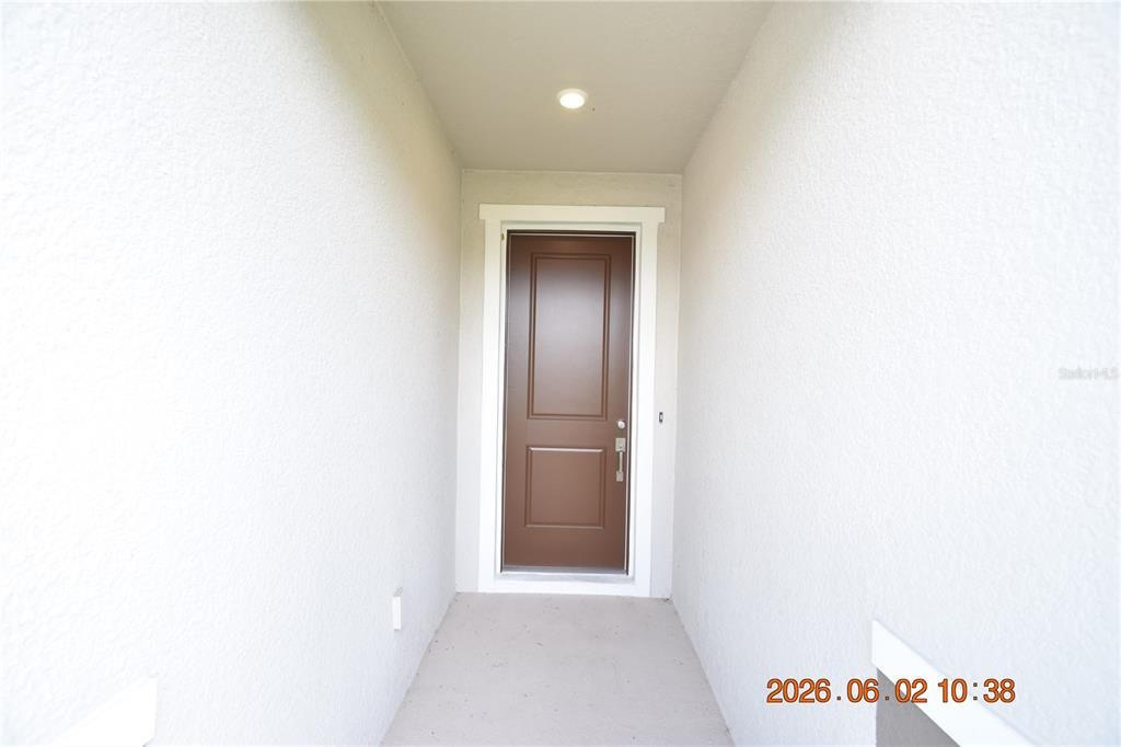 For Rent: $2,695 (4 beds, 2 baths, 1989 Square Feet)