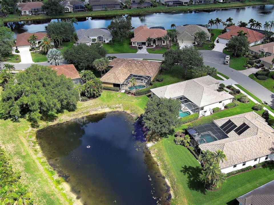 For Sale: $635,000 (3 beds, 3 baths, 2581 Square Feet)