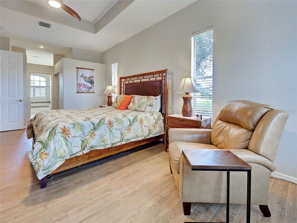 For Sale: $635,000 (3 beds, 3 baths, 2581 Square Feet)