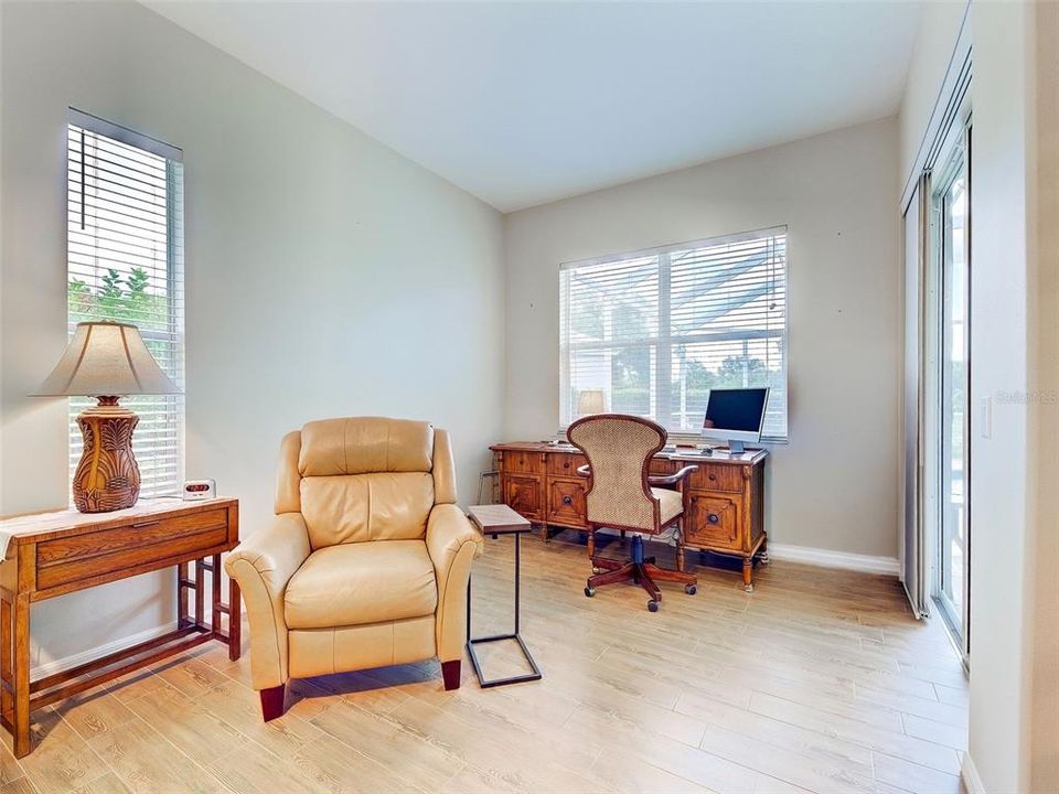 For Sale: $635,000 (3 beds, 3 baths, 2581 Square Feet)