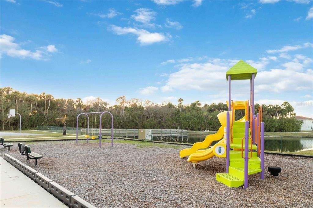 For Sale: $435,000 (4 beds, 2 baths, 1988 Square Feet)