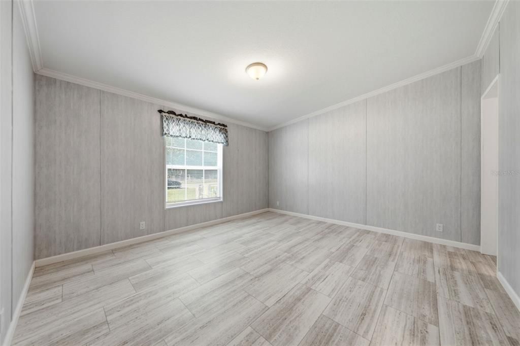 For Sale: $173,000 (3 beds, 2 baths, 1080 Square Feet)