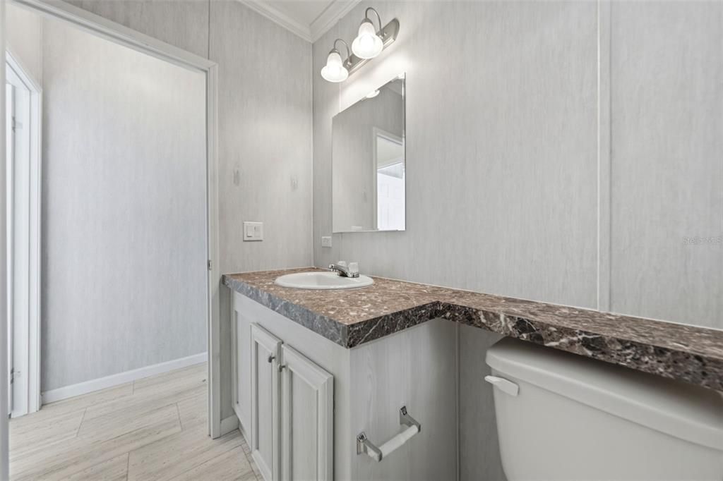For Sale: $173,000 (3 beds, 2 baths, 1080 Square Feet)